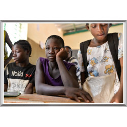 Enfants de l'école B, Dapelogo
